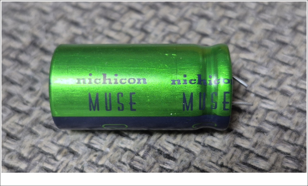 Nichicon MUSE kz 4,700uF 25V 하이엔드 전해콘덴서